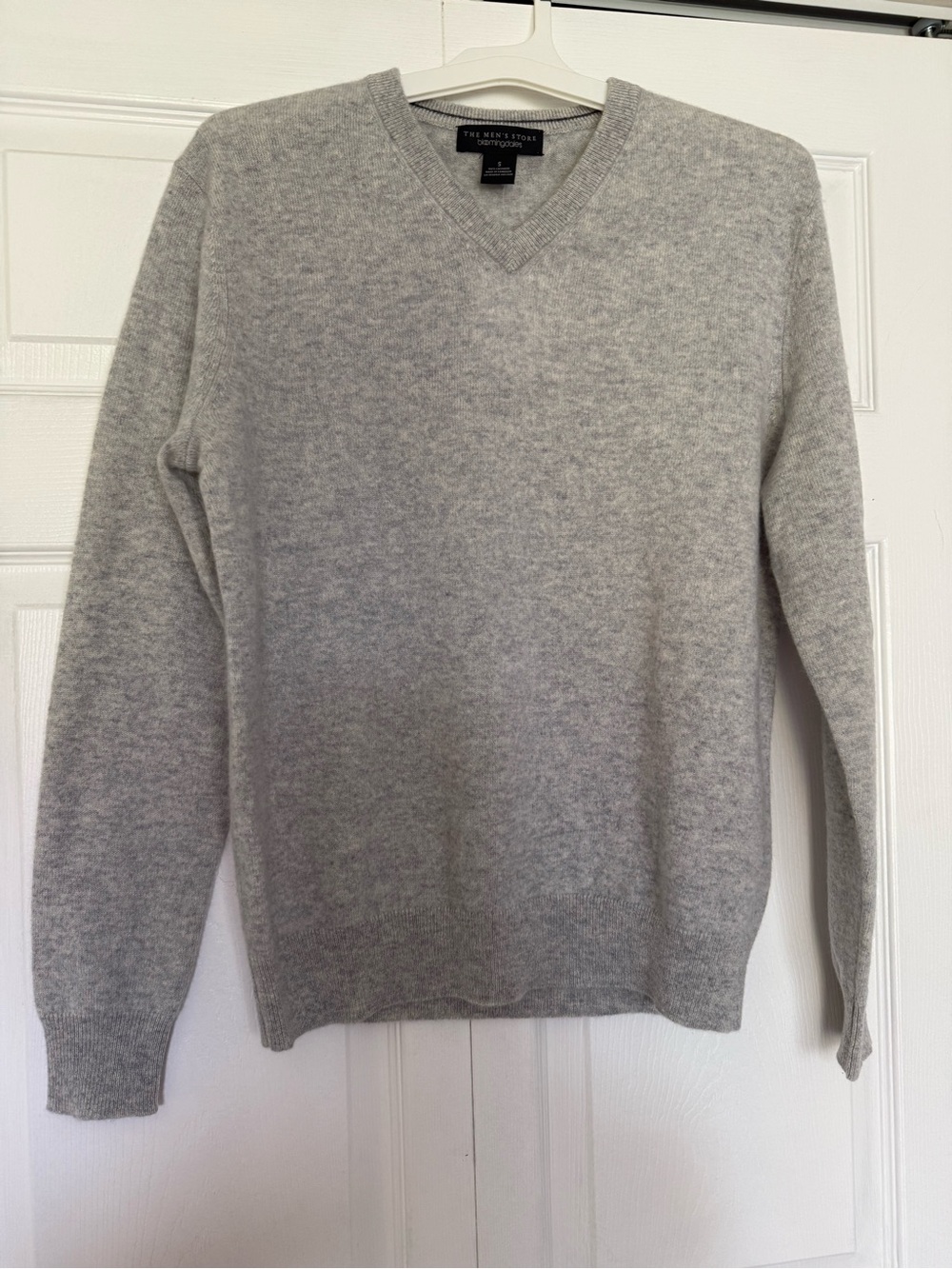 Men’s cashmere sweater